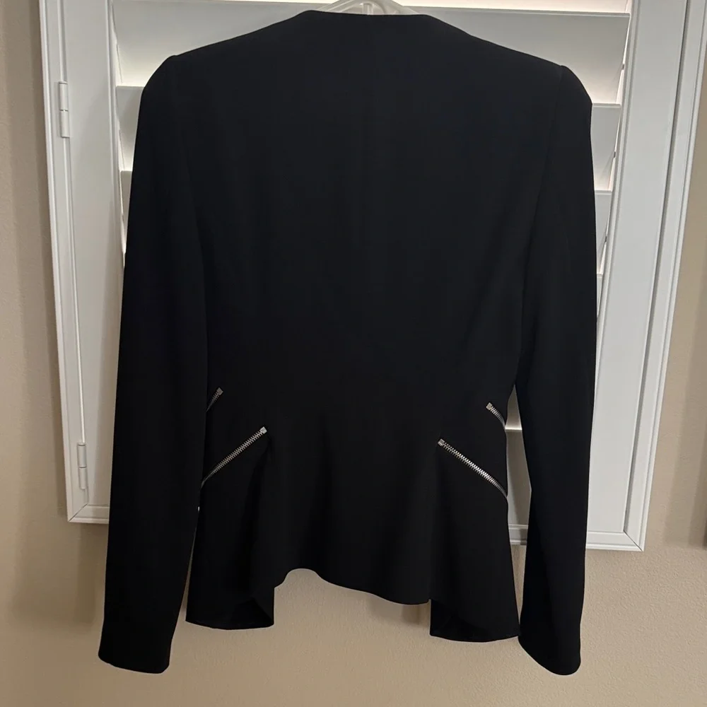 Zara Women's Black Blazer with Zipper Accents - Picture 2 of 5